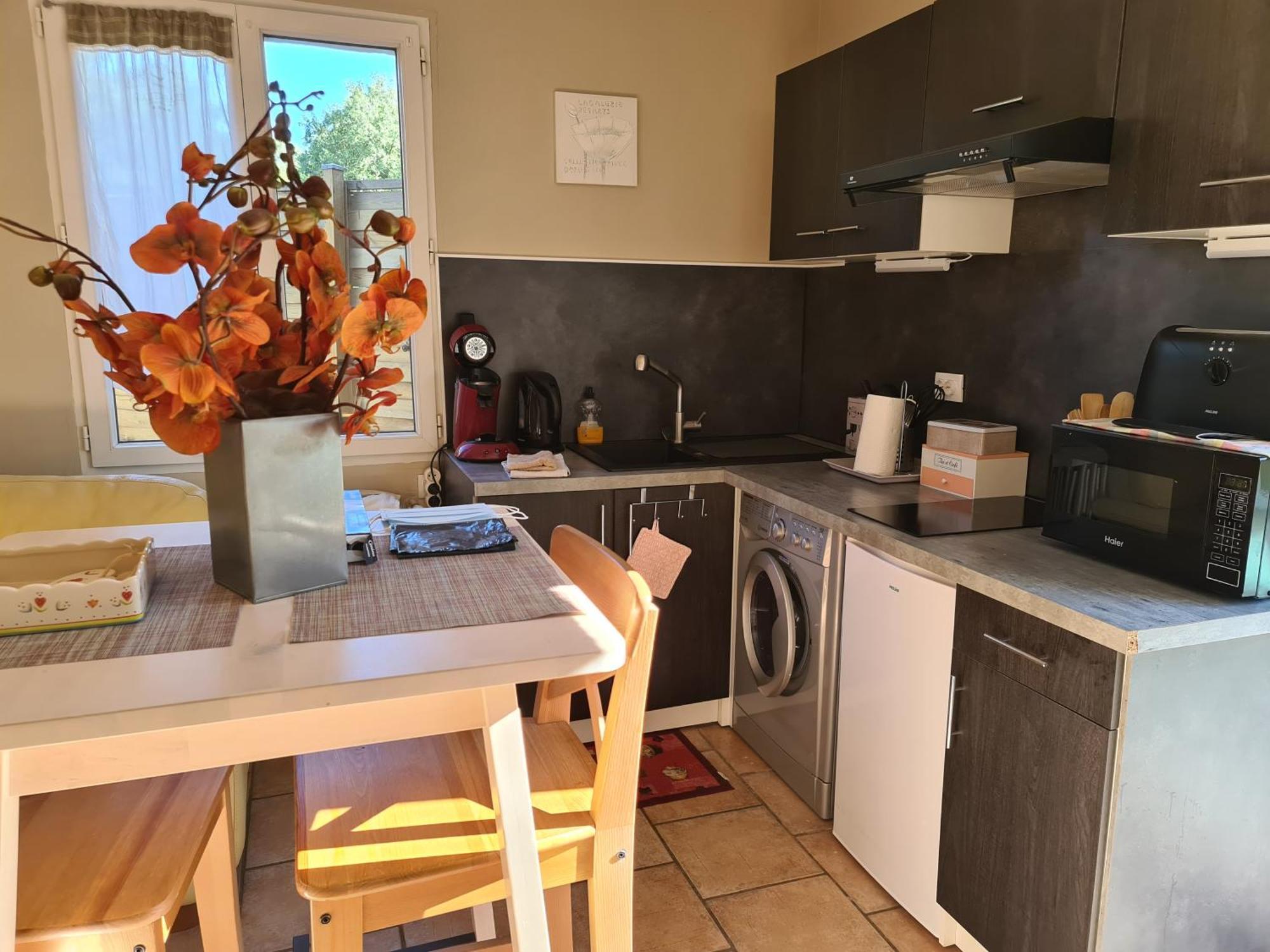 Appartements Dans Villa Privee Avec Piscine, Jardin, Parking Clos, Wifi, Climatisation ميرويْ المظهر الخارجي الصورة