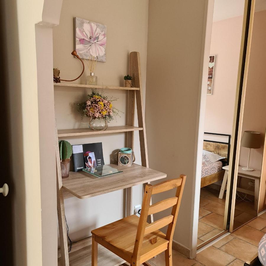 Appartements Dans Villa Privee Avec Piscine, Jardin, Parking Clos, Wifi, Climatisation ميرويْ المظهر الخارجي الصورة