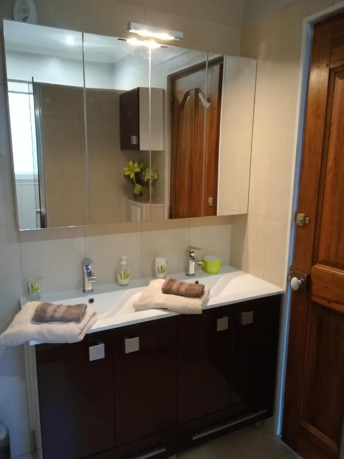 Appartements Dans Villa Privee Avec Piscine, Jardin, Parking Clos, Wifi, Climatisation ميرويْ المظهر الخارجي الصورة