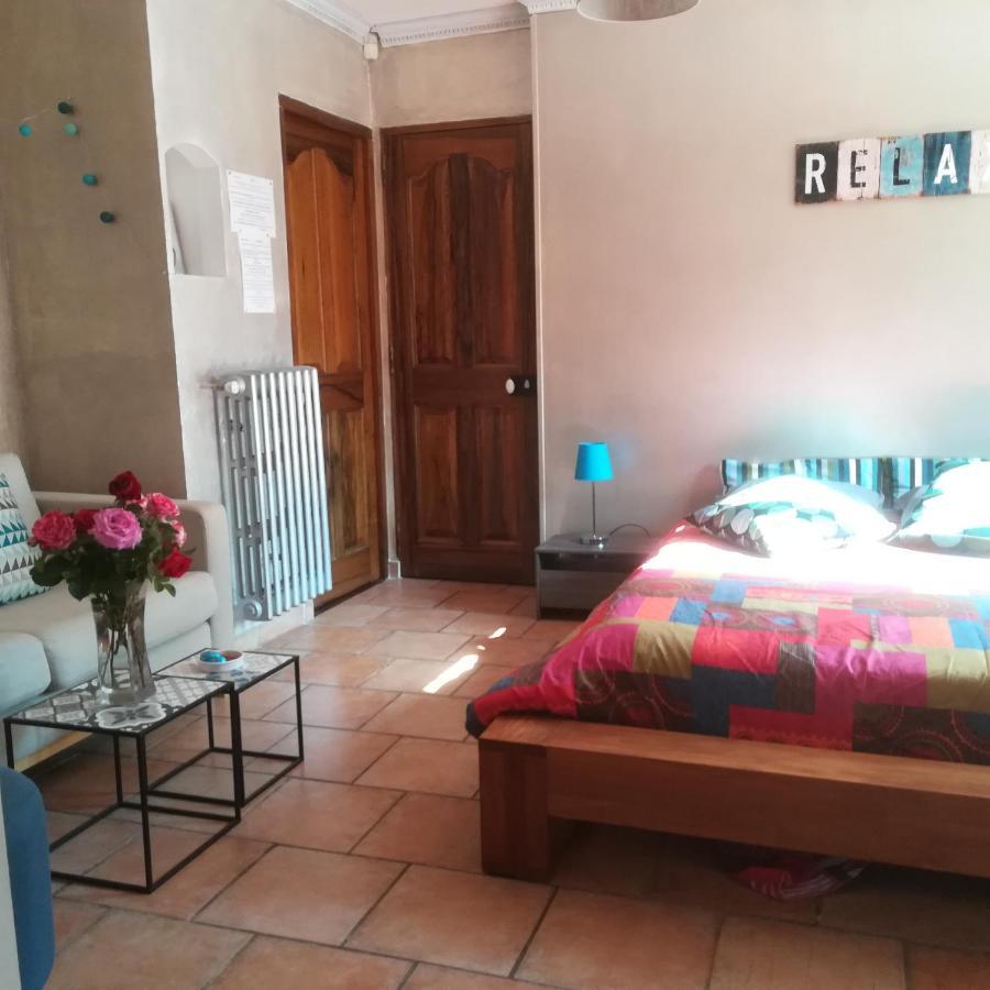 Appartements Dans Villa Privee Avec Piscine, Jardin, Parking Clos, Wifi, Climatisation ميرويْ المظهر الخارجي الصورة